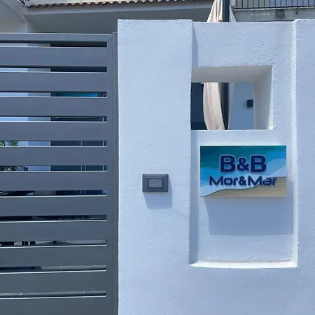 Mor&mar לינה וארוחת בוקר